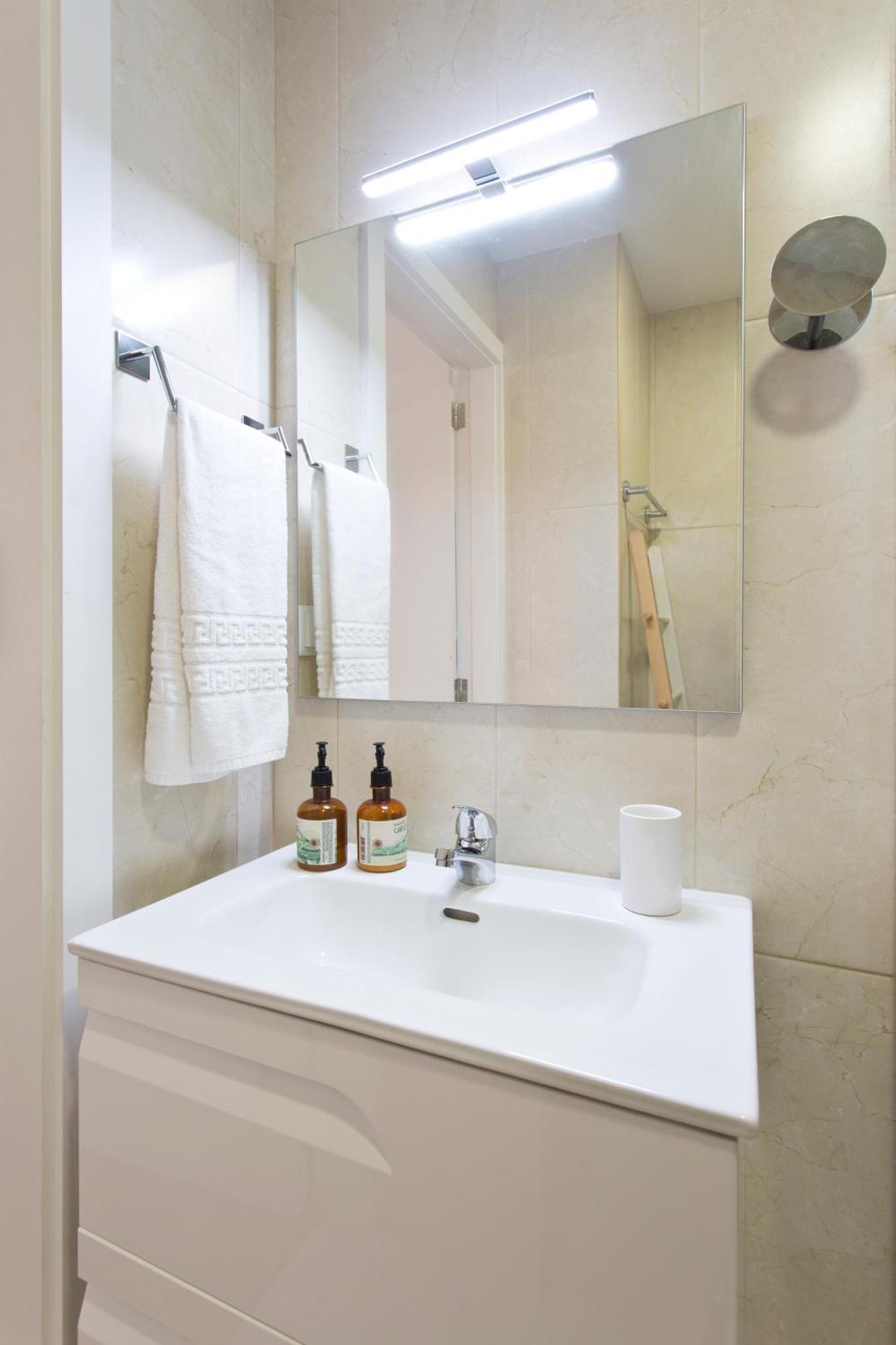 Casa Roberto - Studio Apartment, Lift, Ac, Car Parking - Extra 포르투 외부 사진